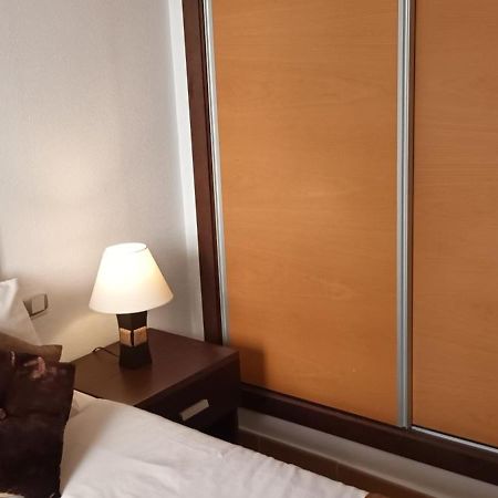 Apartamento Tranquilo Cerca De Buena Piscina Y Con Buen Aire Acondicionado 아길라스 외부 사진